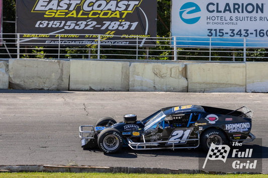 Dave Cliff — Car #21 — Sportsman Modified — Photo 1