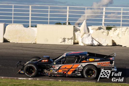 Tim Connolly — Car #4 — Whelen Modified — Photo 1