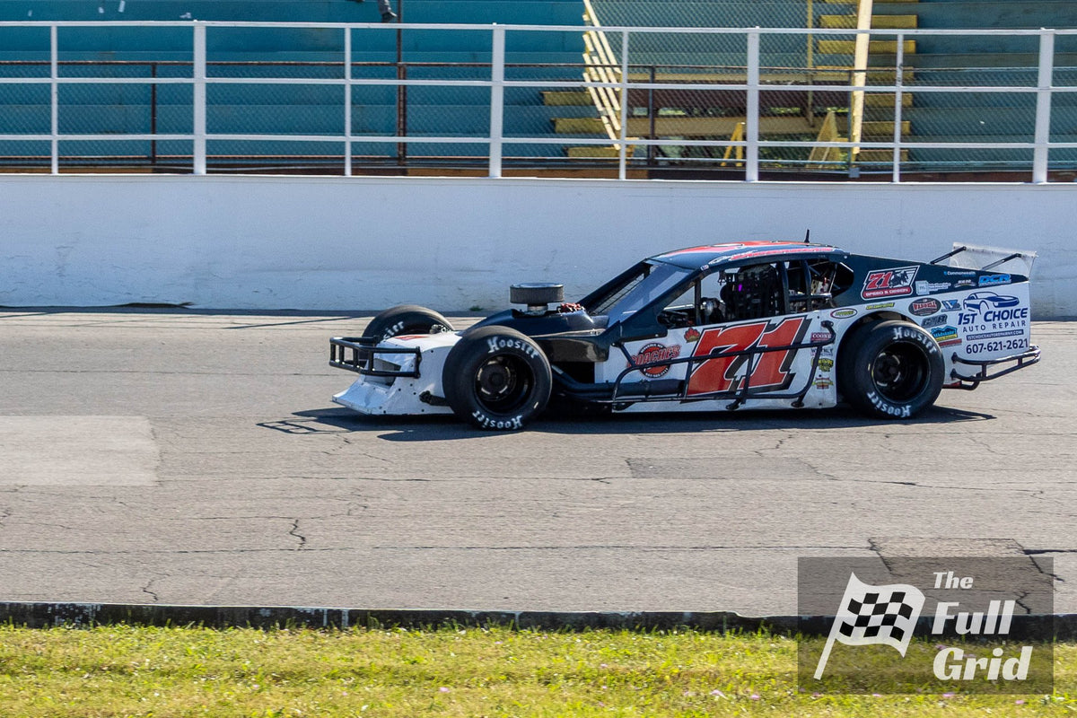 Tommy Catalano — Car #54 — Sportsman Modified — Photo 9