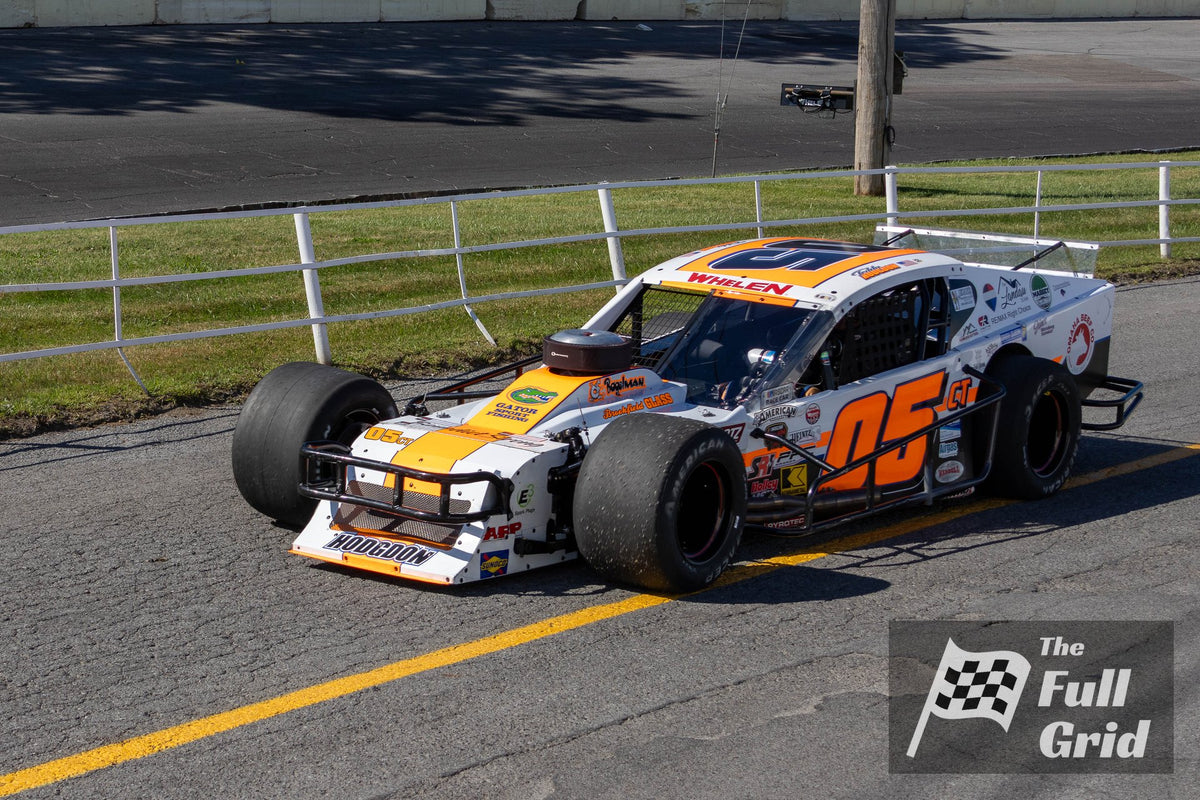 Teddy Hodgdon — Car #05 — Whelen Modified — Photo 2