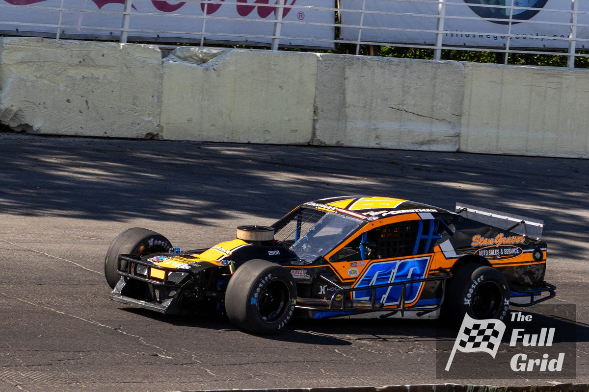 Jimmy Zacharias — Car #00 — Sportsman Modified — Photo 4