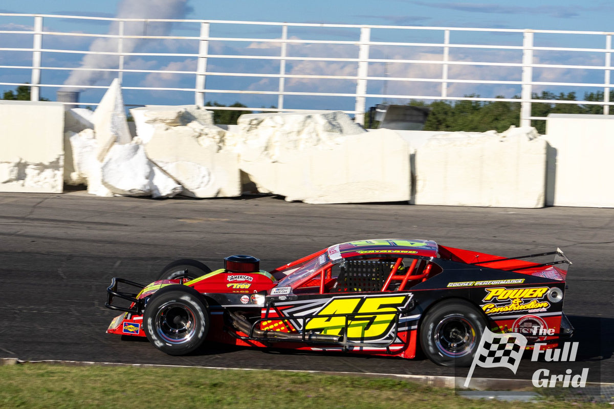 Jonathan McKennedy — Car #79 — Whelen Modified — Photo 15