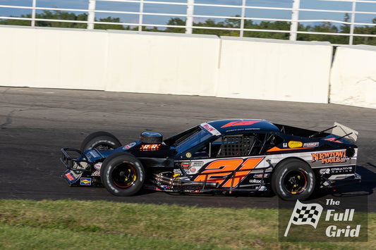 Tim Connolly — Car #4 — Whelen Modified — Photo 4