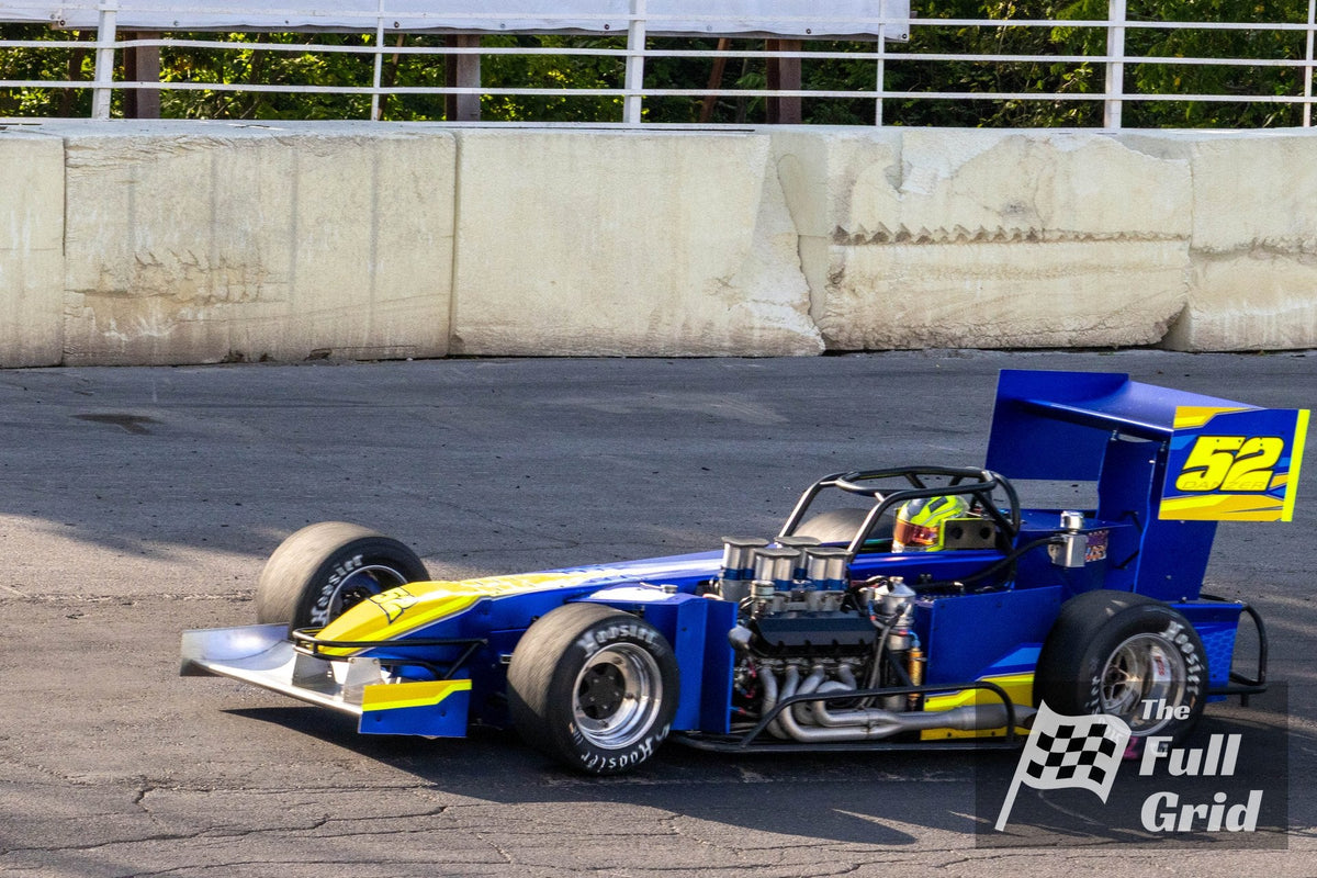 Dave Danzer — Car #52 — Supermodifieds — Photo 2