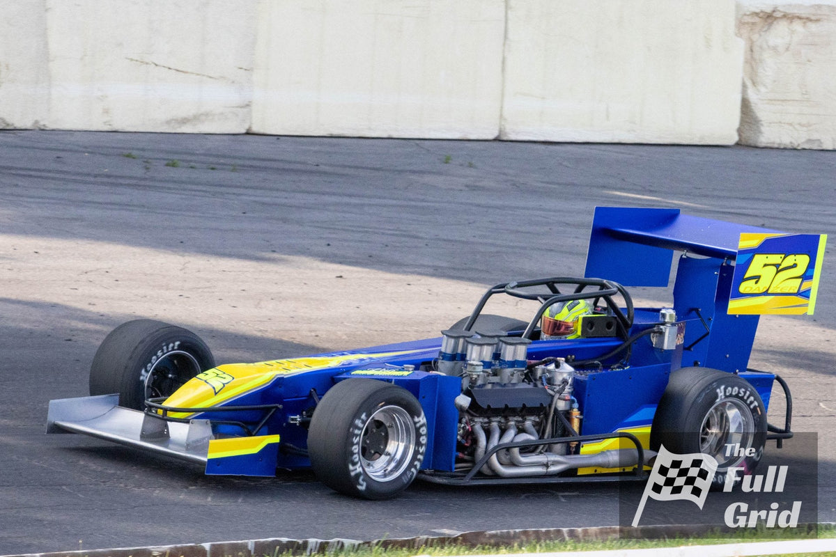 Dave Danzer — Car #52 — Supermodifieds — Photo 1