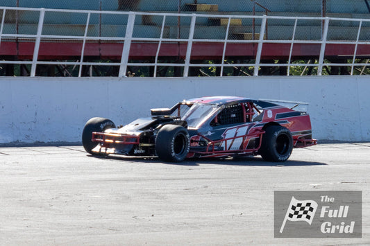 Ken Heagy — Car #18 — Whelen Modified — Photo 1