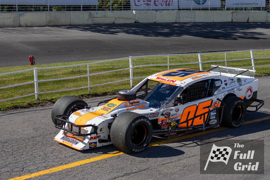 Teddy Hodgdon — Car #05 — Whelen Modified — Photo 4