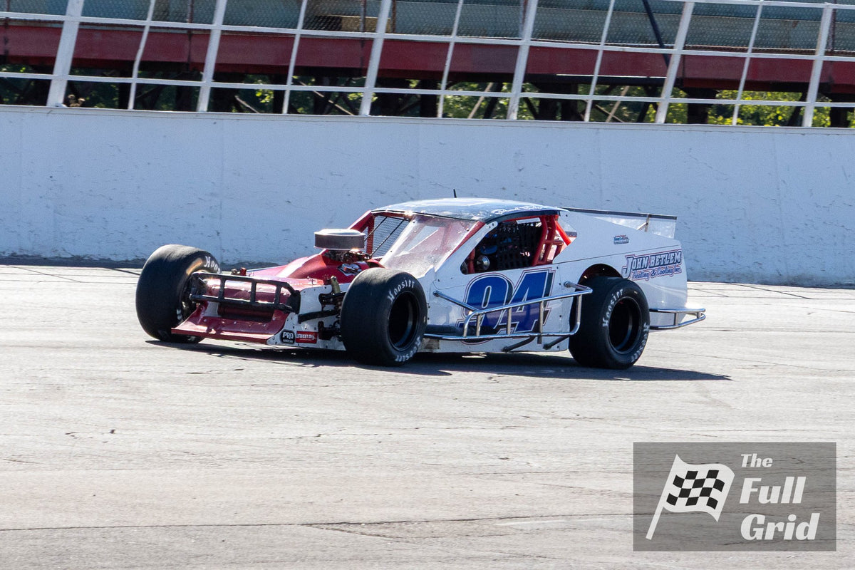 Jimmy Zacharias — Car #00 — Sportsman Modified — Photo 13
