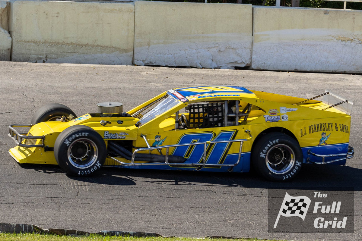 Jimmy Zacharias — Car #00 — Sportsman Modified — Photo 3