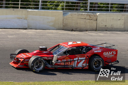 Lee Sharpsteen — Car #17 — Sportsman Modified — Photo 1