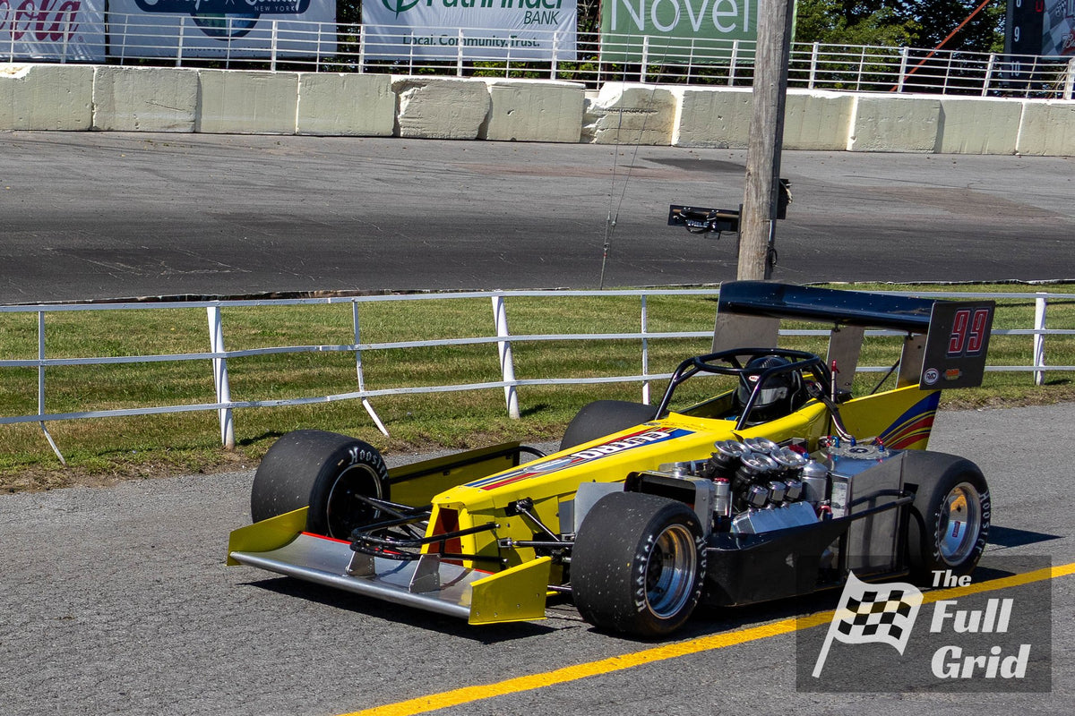 Dave Cliff — Car #99 — Supermodified — Photo 2